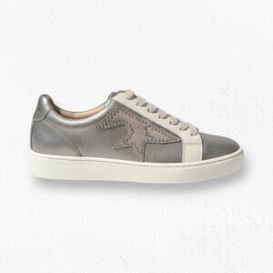 Frye Ivy Low Lace Sneakers Gold Burnished Leather Studded Low Top Shoes Size 5.5